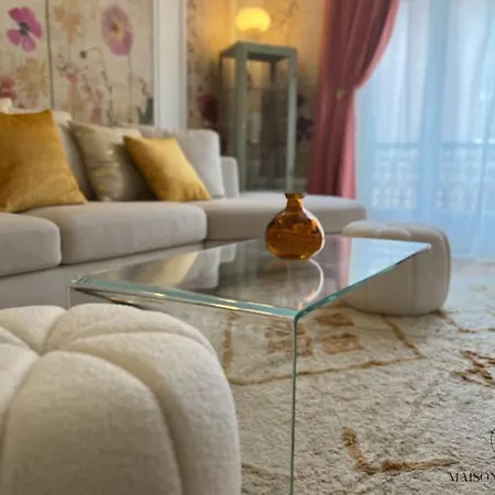 L'haussmanien Romantique - Hec, Jardin Botanique アパート