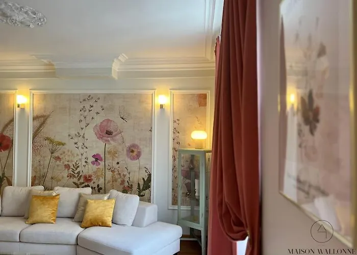 Апартаменты L'haussmanien Romantique - Hec, Jardin Botanique